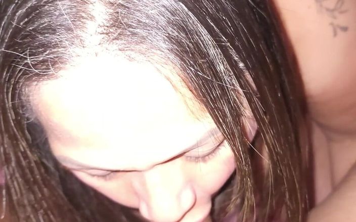 LicenciadaAnn: Meine reife stiefmutter gibt erstaunliche blowjobs pOV