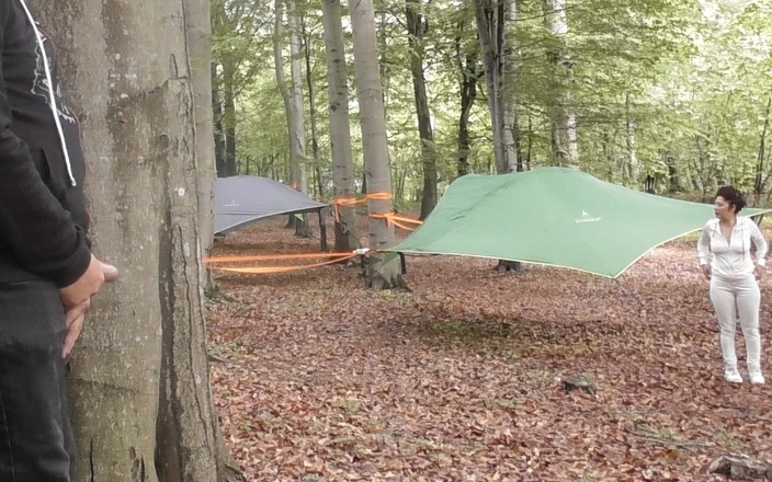 realcoupleitalian: Ejaculare înăuntru cu un străin la camping