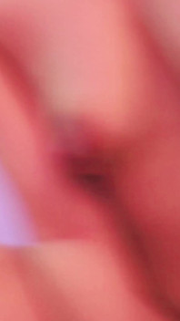 戴着口罩的泰国女孩与男友发生性关系。