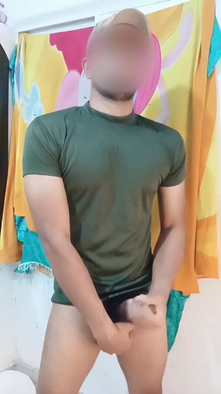 Charlieburrito: Voják si honí