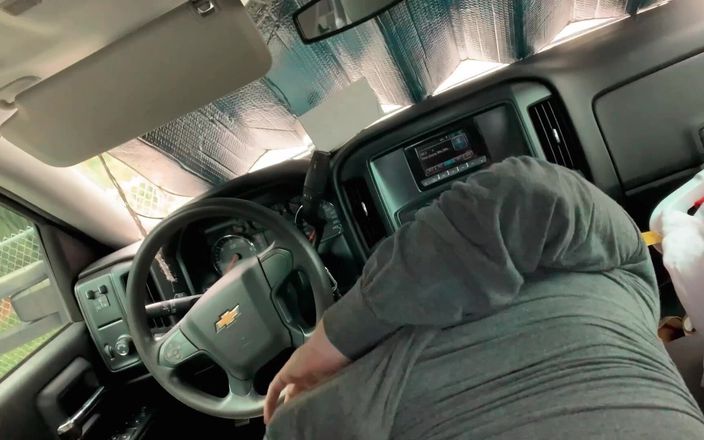 Farmers Wifey: Un băiat de 18 ani lăsat gravidă de profesoara din facultate în...