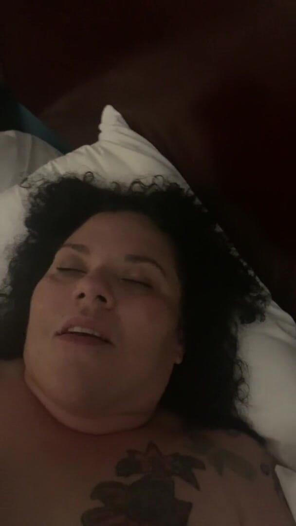 Curvyliz9: Buena penetración profunda