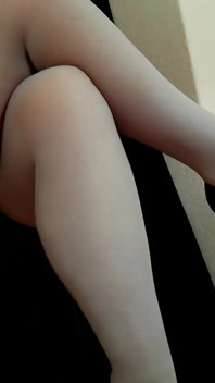 Minha sec batendo saltos pretos sensuais em meia-calça 2