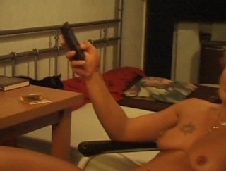 Flash Model Amateurs: Awek blonde menunjukkan pepeknya