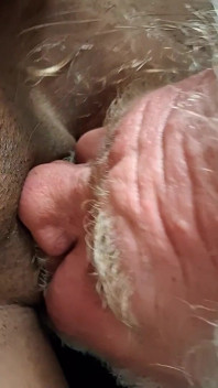 10 Minutes of Face Brings 8 Minutes of Cum