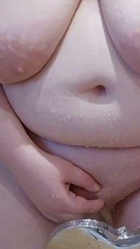 シャワーでの一人遊び