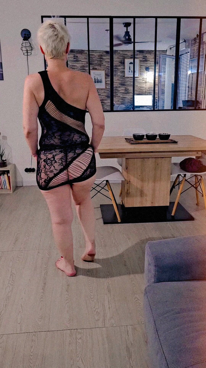 Sofy13: You'd Like to Join Me to Fuck My Pussy and...