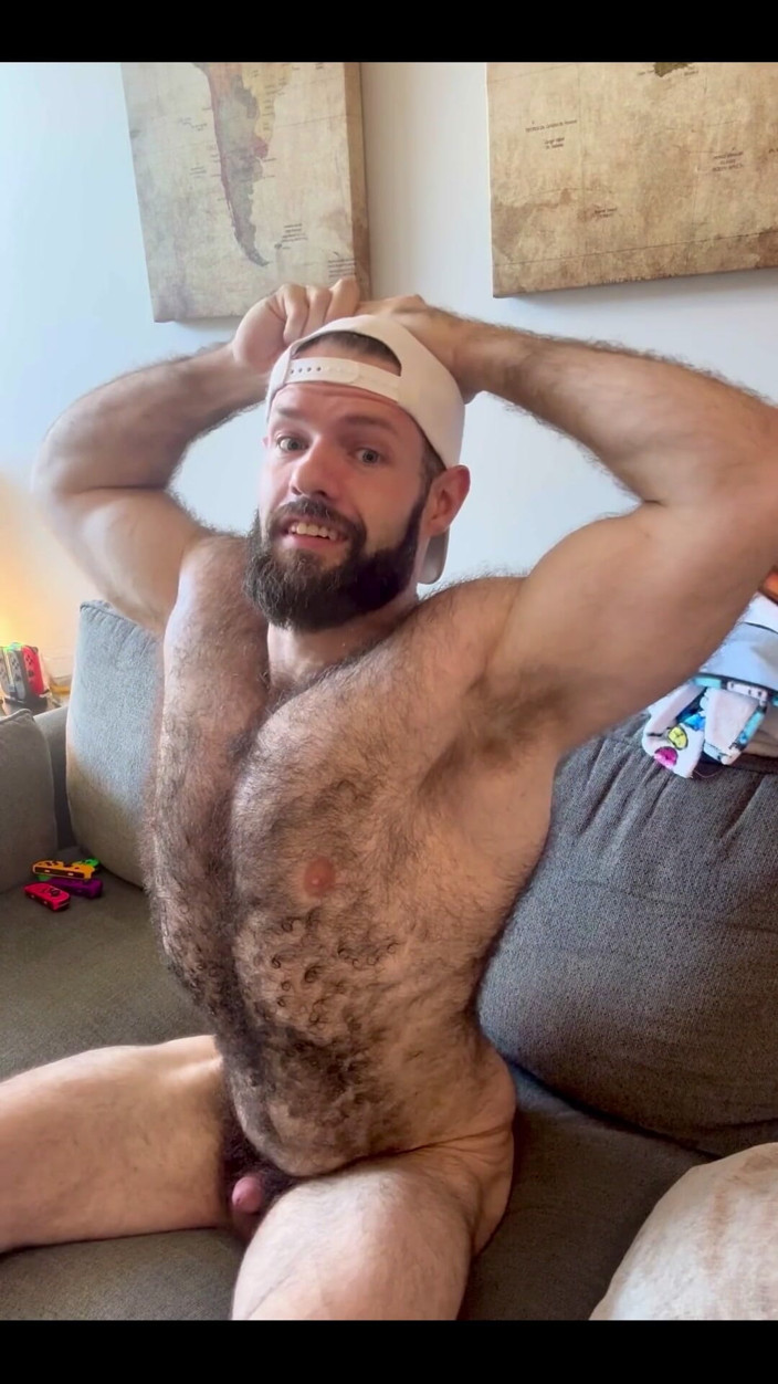 BeefyCanuck: Happy Sunday Gunday! Just a Bit of Flexing, Chest Beating...