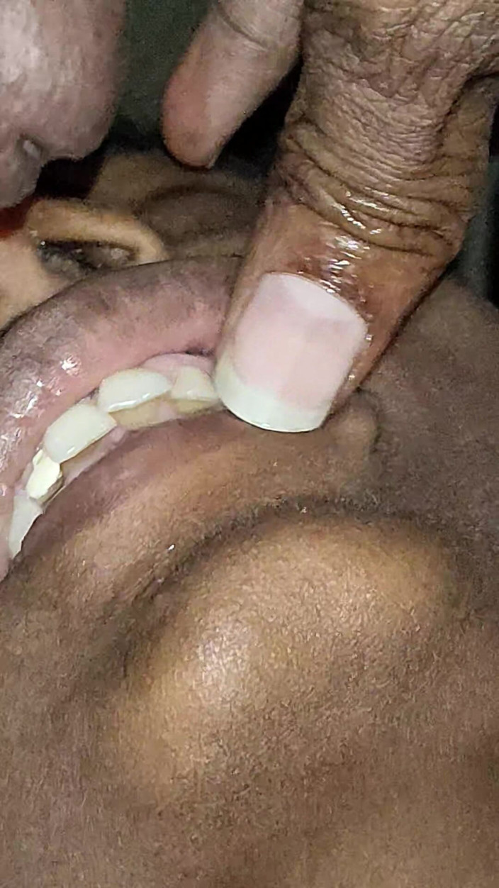 X videos: Adik tiri desi deepthroat
