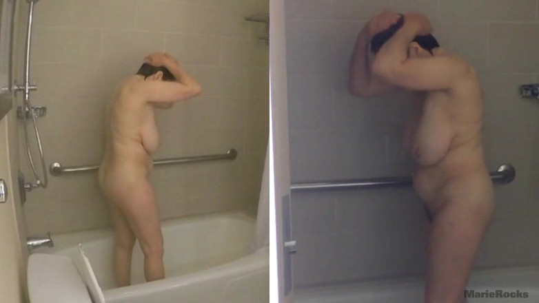 MarieRocks: Bunică sexy cu forme este din nou goală în baie