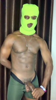 Horny Hunk Jerks off in the Morning