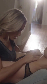 Kayden Kross verführt ryan Ryans zu unglaublichen muschilecken-orgasmen