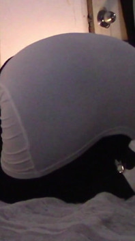 MILF with a Gorgeous Ass Gives a Blowjob and Swallows Cum
