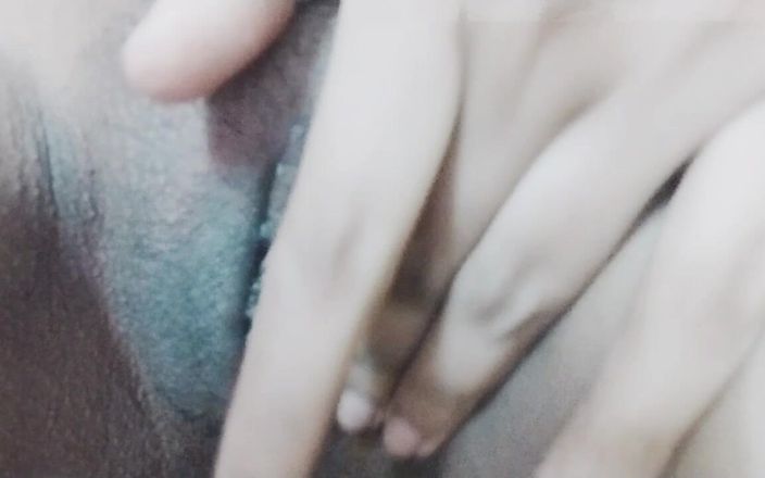 Hot jiya: ¿Quién me dejará, dime comentando?