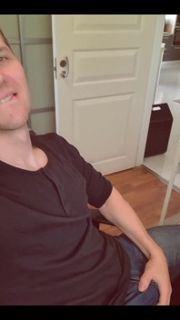This Is How I Look While Online