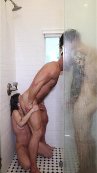 Shower Time with Jesse Pony, Alex & Alfiecinematic