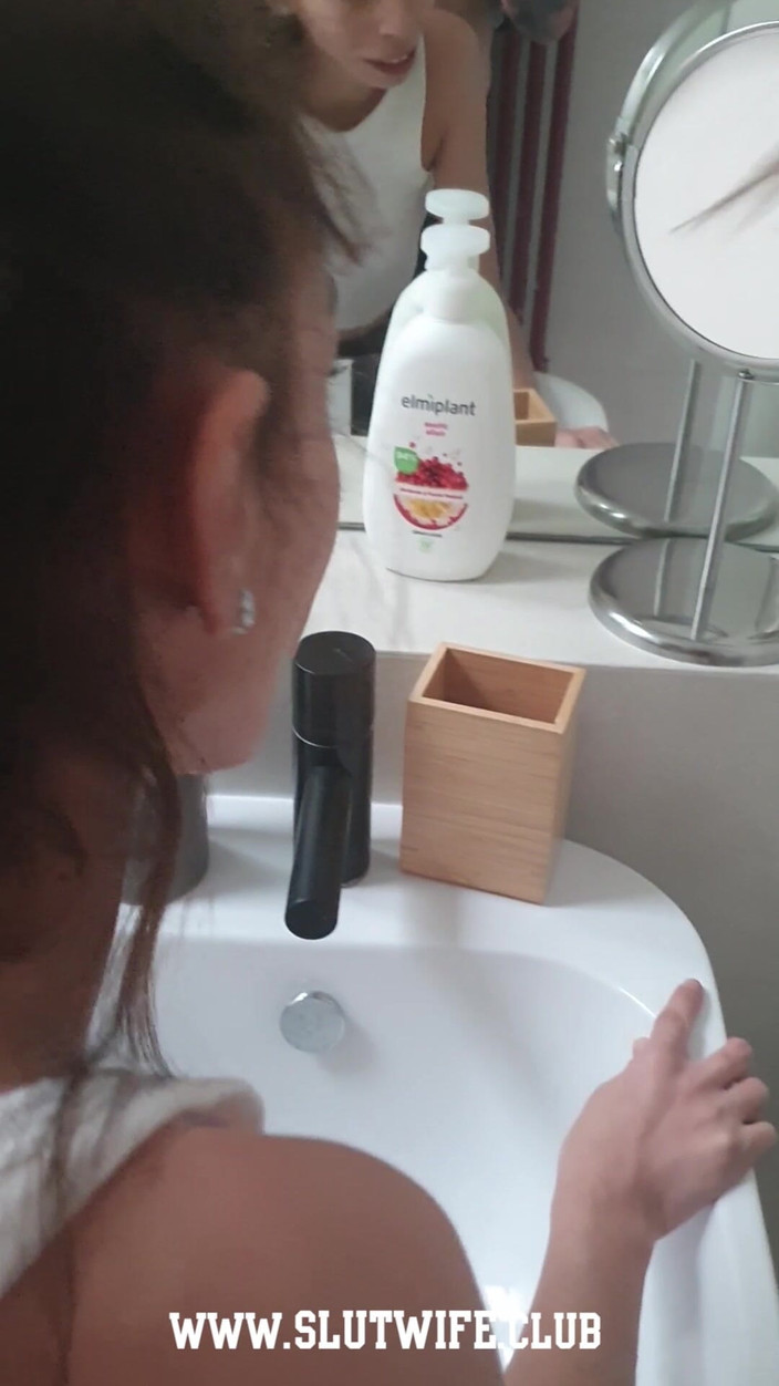 Slutwife Club: Bts: Using Candie's Throat Before and During a Slutwife Club...