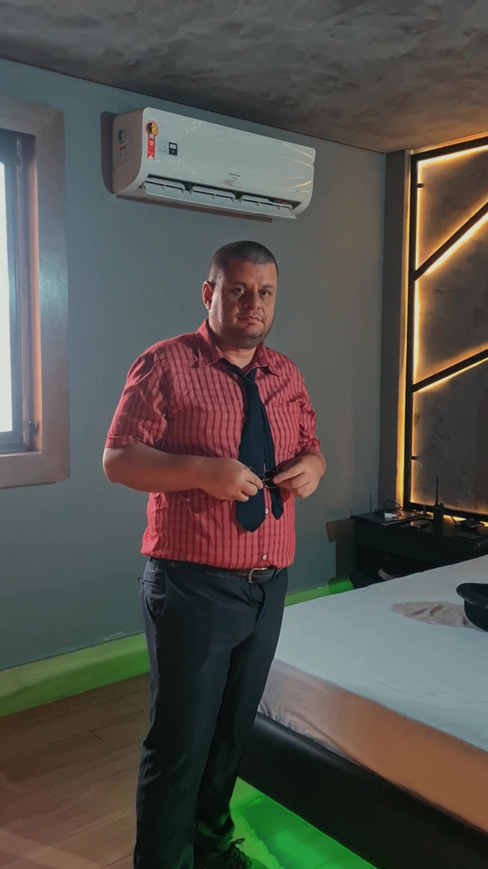 Punchbagplz: Приватна ванна - ведмідь розкручує
