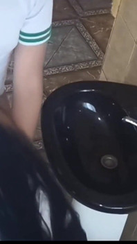 地元出身の学生!体育の授業の休憩時間にトイレでパートナーとセックスします