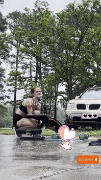 Eva Summers 2025 June Squats | Squats & Roeven | Wek bank sit-ups training af