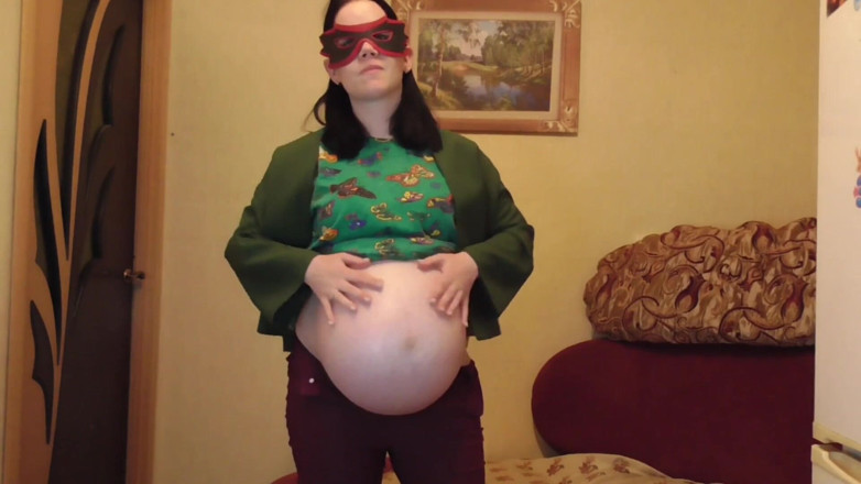 Anna Sky: Calda troia incinta anna in costume
