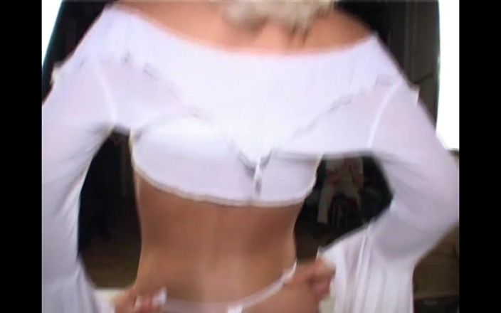 Absolute BDSM films - The original: Güzel seksi büyük memeli orta yaşlı seksi kadın oyuncu seçmelerinde...