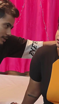 Staff fez sexo hardcore com a empregada do chefe e fodeu sua buceta
