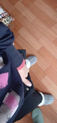 Meine lesbische kollegin und ich masturbieren riskant im büro