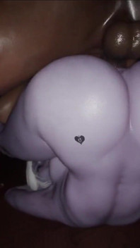 Madruga3d schlampe mit dickem hintern sehnt sich nach massiven schwarzen schwänzen wird intensiv im hardcore, schmutzigen sex mit enger muschi gespreizt