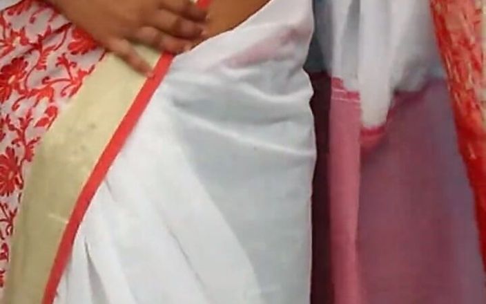 Aria Mia: Hindi Hot Mom Saree Open Video Hot