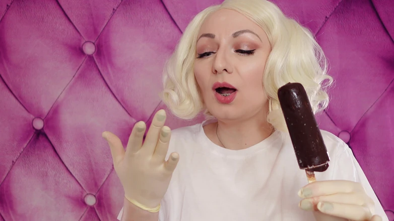 Arya Grander: Latex medical gloves and eating ice cream with braces (Arya Grander)