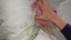 Lesbian-candys: Teman sekamar kami yang pemalu membangunkan kami dengan jilat memek,...