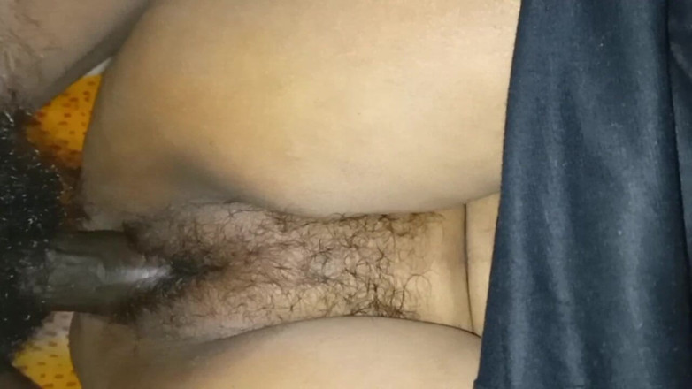 Bengaliauntykichut: Chico indio folló tanto mi culo como coño hoy indio