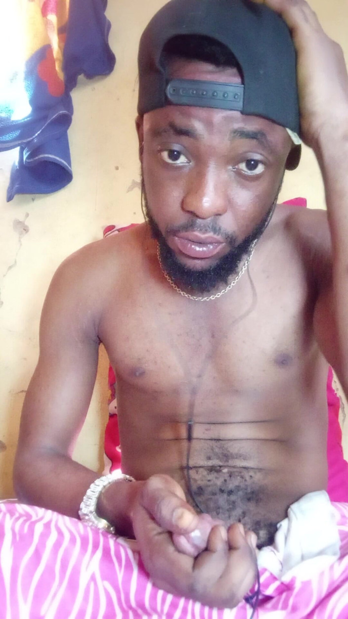 Bangwett: Menyentuh diri saya semasa menonton lucah