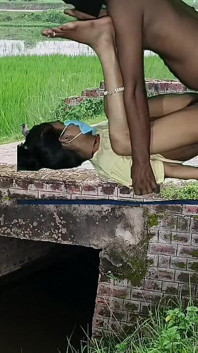 Nuevo video de sexo de chica india musulmana por primera vez en la universidad