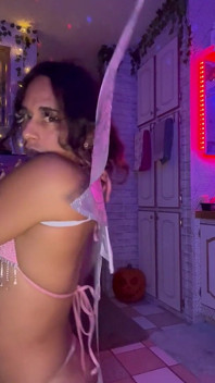 Poison Strip Tease Dance