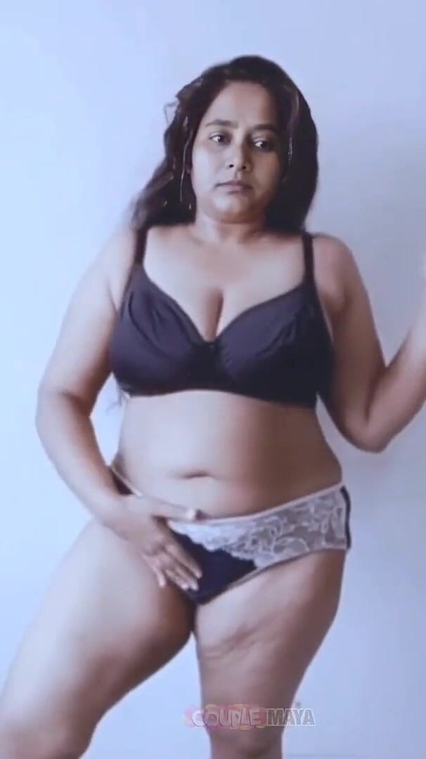 Desi Hot Girl (Couple maya)