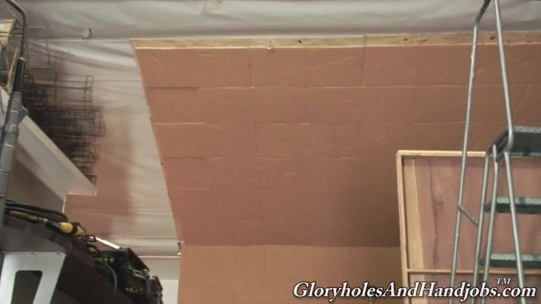 Gloryholes And Handjobs: Сеанси погладжування людини на людині