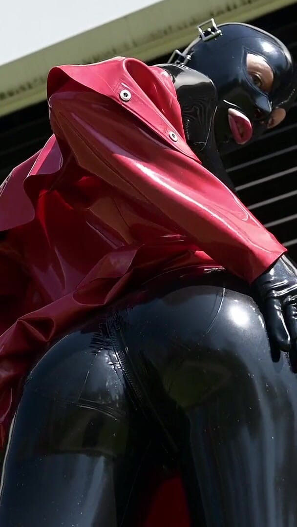 Red Latex Springtime (Lizanne) Red Latex Springtime (Lizanne)