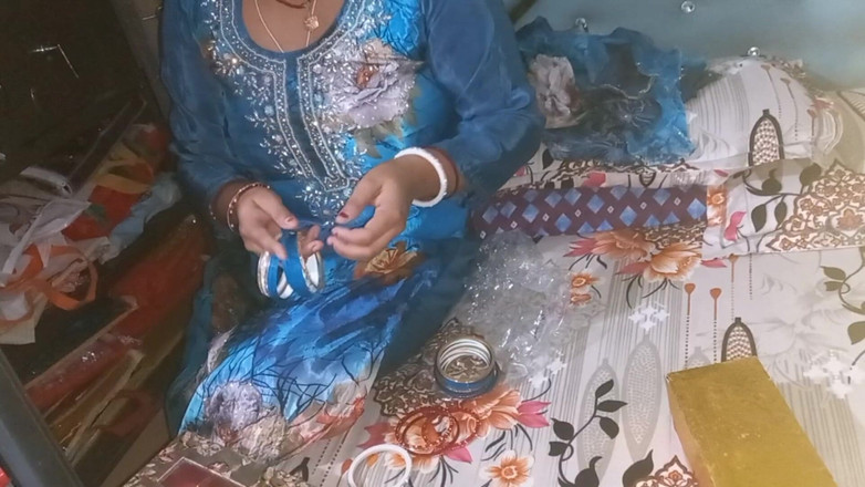 Manjushukla: Yeni kız arkadaş oral seks yapıyor