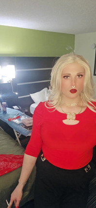 Kylie Rey (shemale) – fetish merokok terhangat dia