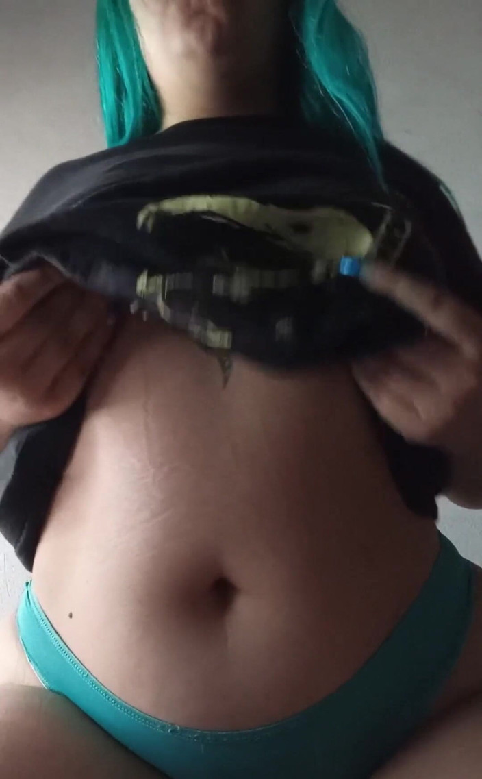 Reyna Tirana: Questo è come vorrei dire buongiorno a te se sblocchi questo...