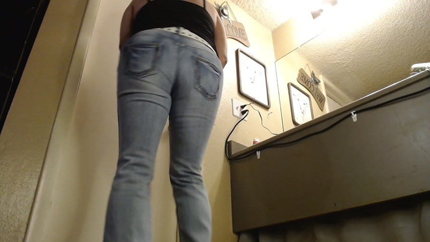 Desperate to Pee Knocking Begging Pleading Pants Wetting (Abby Anna)