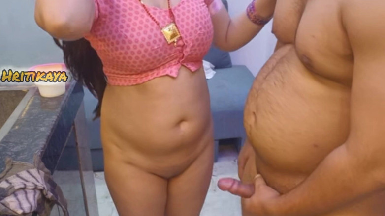 Hritikabby: 与女仆的秘密性爱