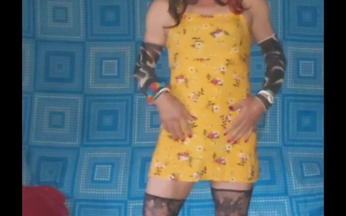 Lizzaal ZZ: Teaser en mi sexy vestido amarillo y bragas azules