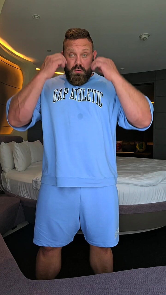 Jack stacked: Jack Stacked Talking Dirty While Giving Himself a Big Wedgie