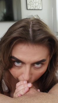 Best Friend Plays Truth or Dare - Selina Bentz