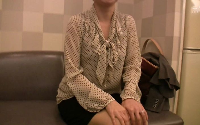 MBM3988: Femeie matură care înflorește târziu, nu vrei să vezi un aspect...