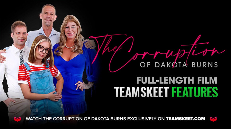Team Skeet: TeamSkeet - hete blonde babe met bubbelkont krijgt haar kutje hard...