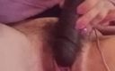 Super hairy milf: Masturbatie met realistische zwarte dildo